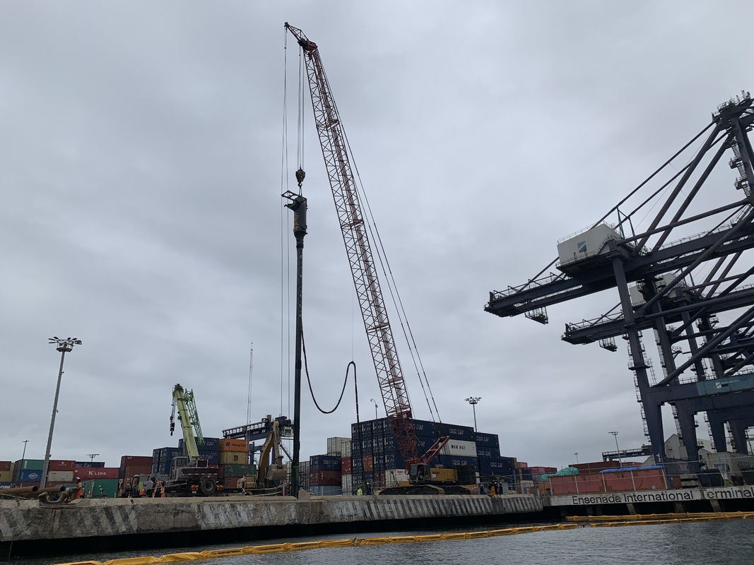 50/60Hz Vibroflot di alimentazione di fondo in acciaio inossidabile per l'industria mineraria e della costruzione