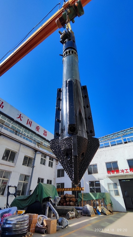 BVEM 214kN Forza centrifuga Vibroflot idraulico Olio regolare la frequenza di vibrazione per la compattazione del suolo
