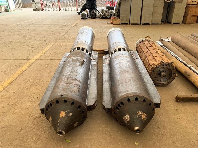 Potenzia la tua costruzione in acciaio con l'attrezzatura Vibroflot Generatore di corrente 400 KVA Lunghezza 3445 mm